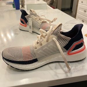 ADIDAS ultraboost 2019 size 9.5 Men’s